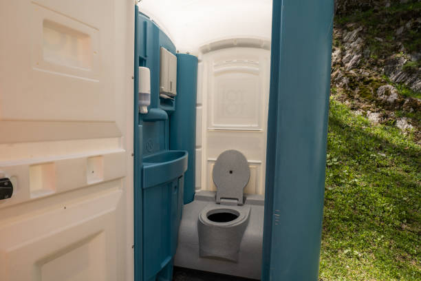Best Porta potty cleaning services  in Creve Coeur, MO